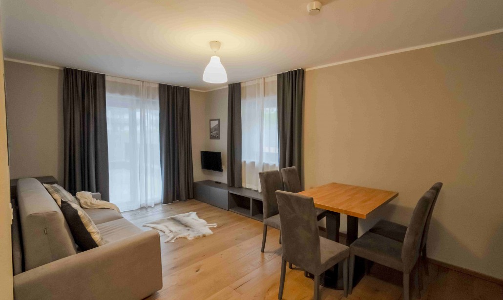 Deluxe two-bedroom apartment